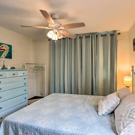 Galveston 'Blue Bungalow' - Walk To Beach! Exterior photo