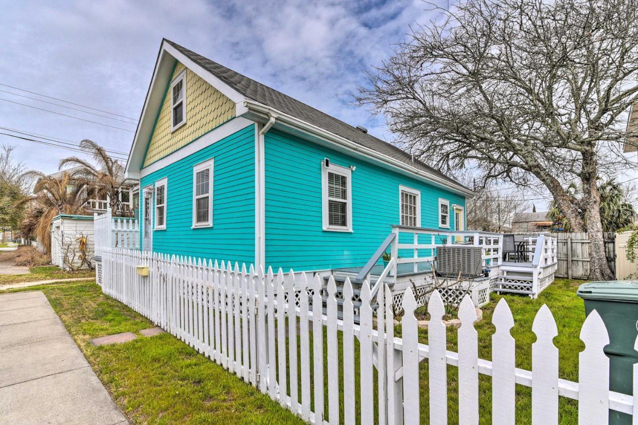 Holiday home 'blue Bungalow' - Walk To Beach! *