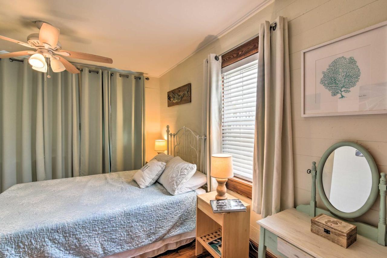 Holiday home 'blue Bungalow' - Walk To Beach! Galveston